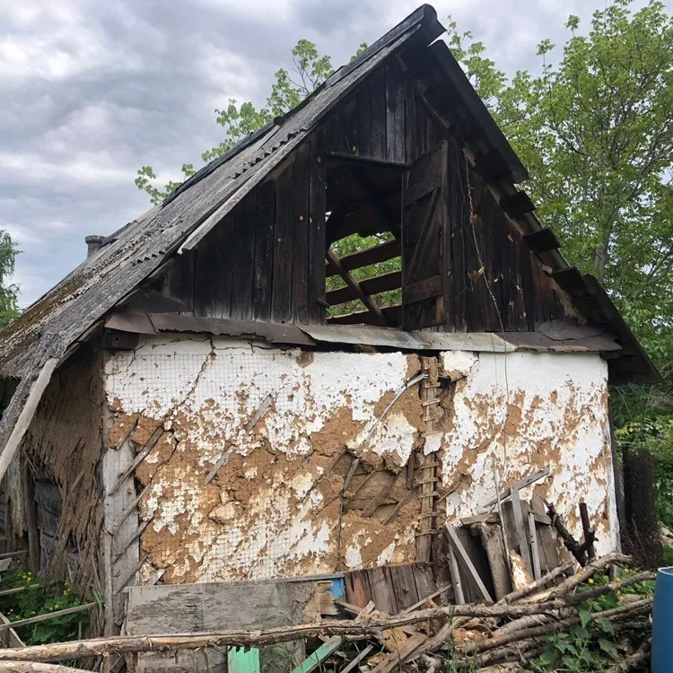 Поврежденные дома