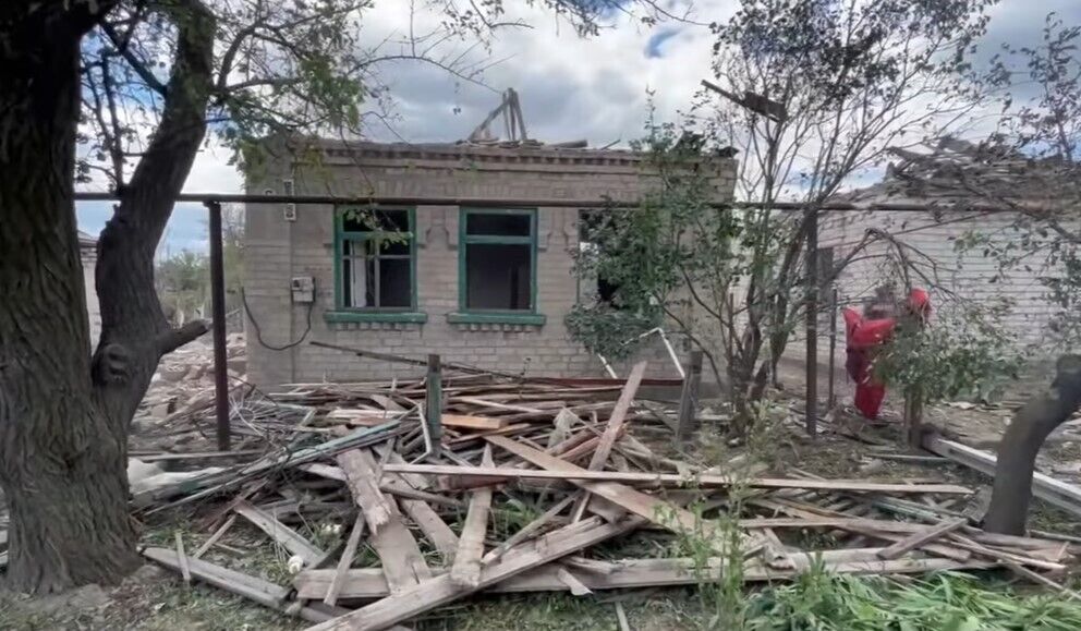 Люди спали в домах, когда в них попали ракеты.