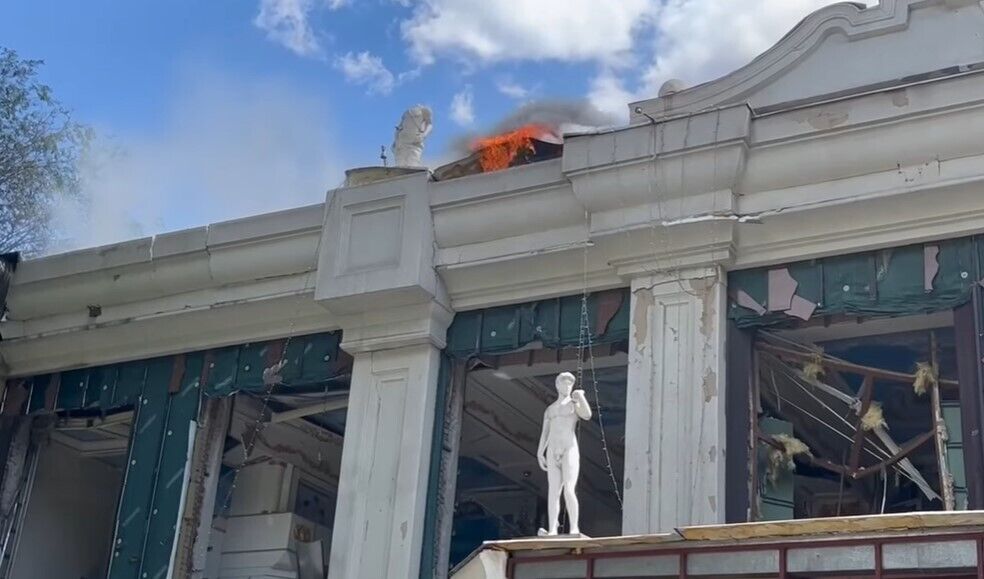 Последствия вражеского удара.