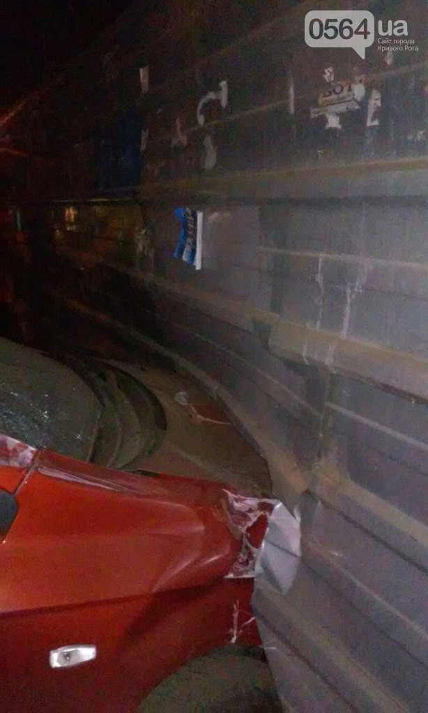 Смертельное ДТП в Кривом Роге: «Hyundai Getz» на пешеходном переходе насмерть сбил мужчину (фото) - фото 1