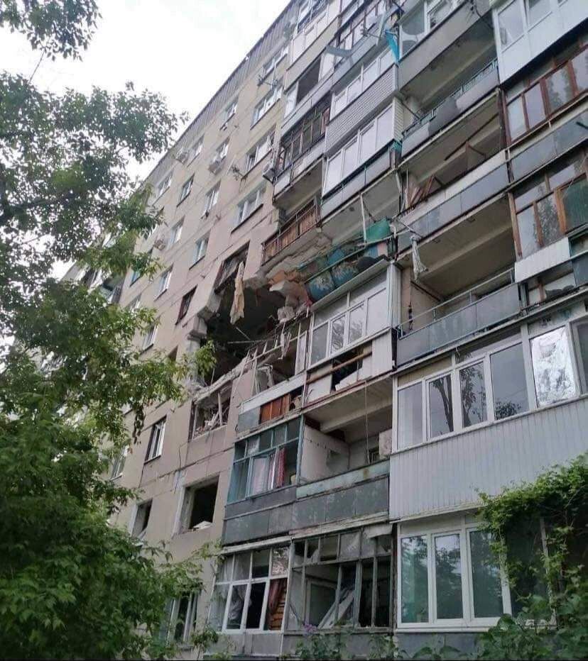 Ежедневно враг разрушает десятки домов