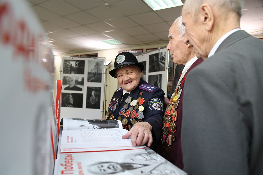 98-летняя легендарная ветеран собралась снова на фронт - защищать Украину от очередных оккупантов