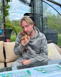 Евгений Плющенко dqxikeidqxiqqeant