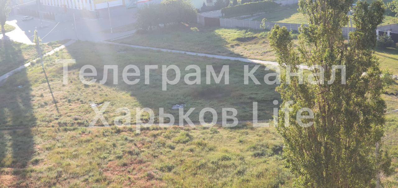 След от "прилета" на земле dqxikeidqxiqqeant