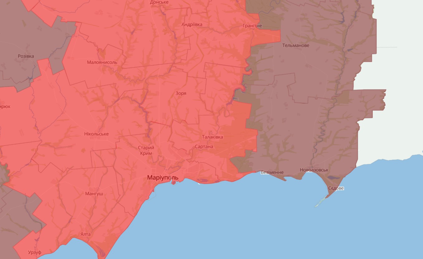 Оккупанты зазывают на курорты возле разрушенного Мариуполя (фото)