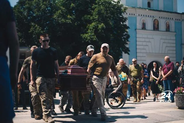 В Киеве простились с погибшим Героем Иваном Чеканюком