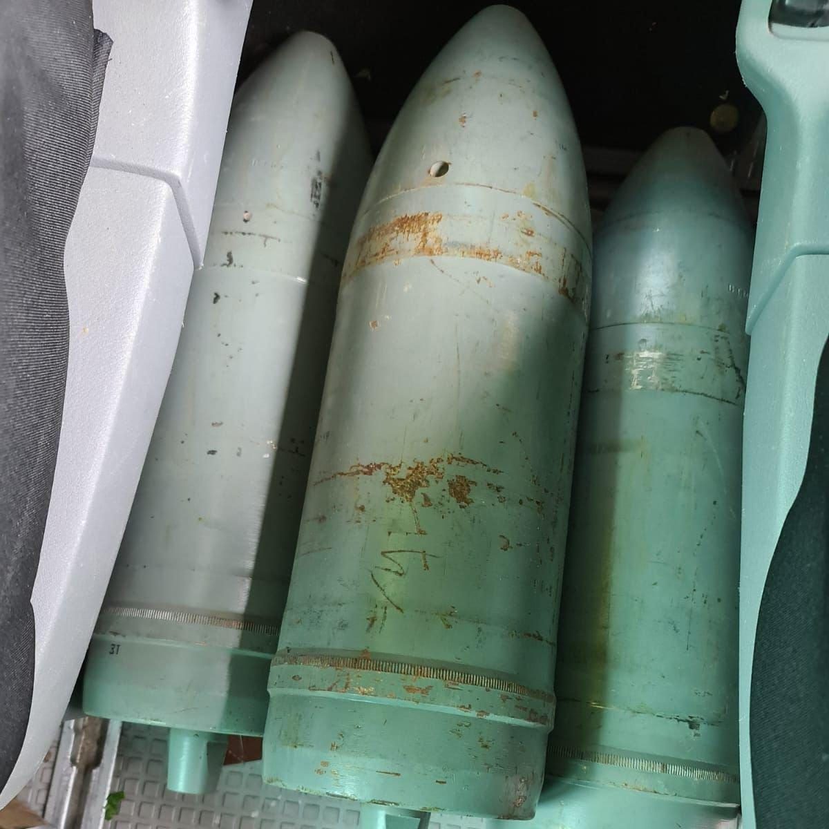 Фото В Киеве мужчина устроил в квартире склад боеприпасов 25 июня 2022