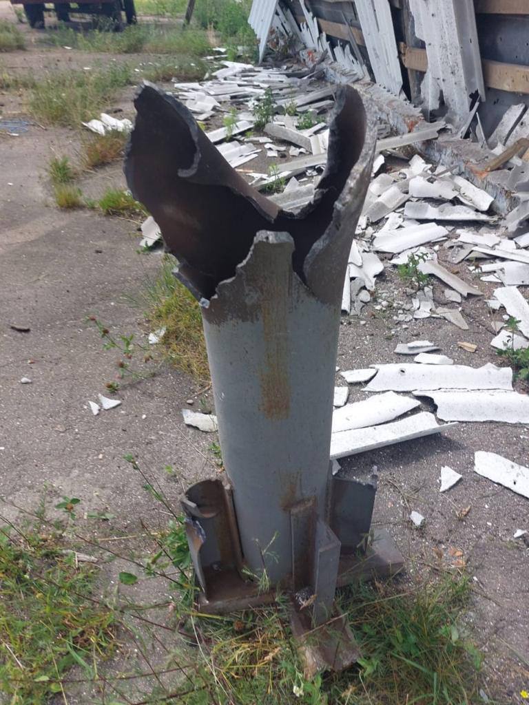 Обстріл Чернігівщини. Зруйноване сховище з зерном та пошкоджена техніка аграріїв, - ДПСУ 01 dqxikeidqxitkant