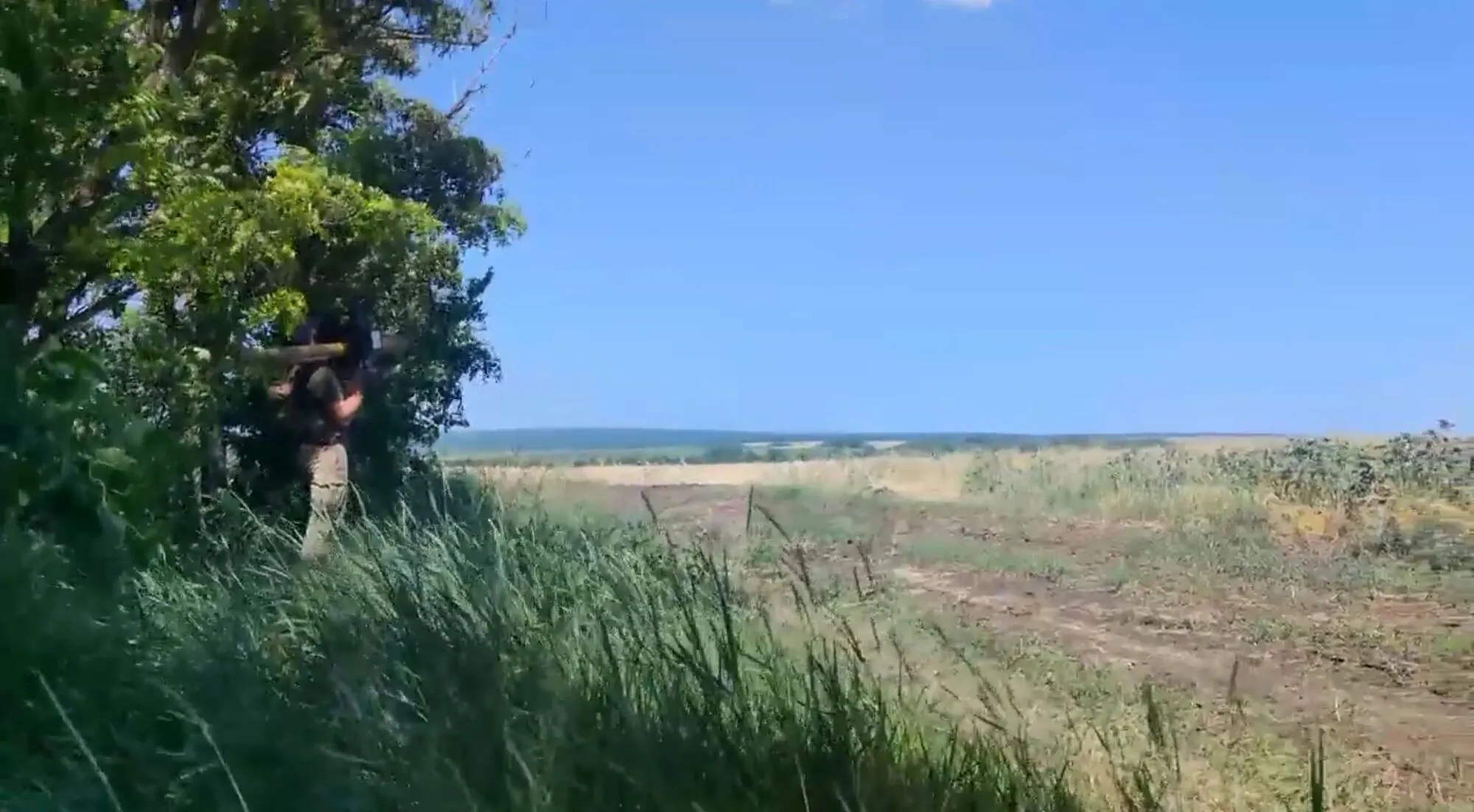 ВСУ уничтожили российский вертолет. dqxikeidqxiqqeant