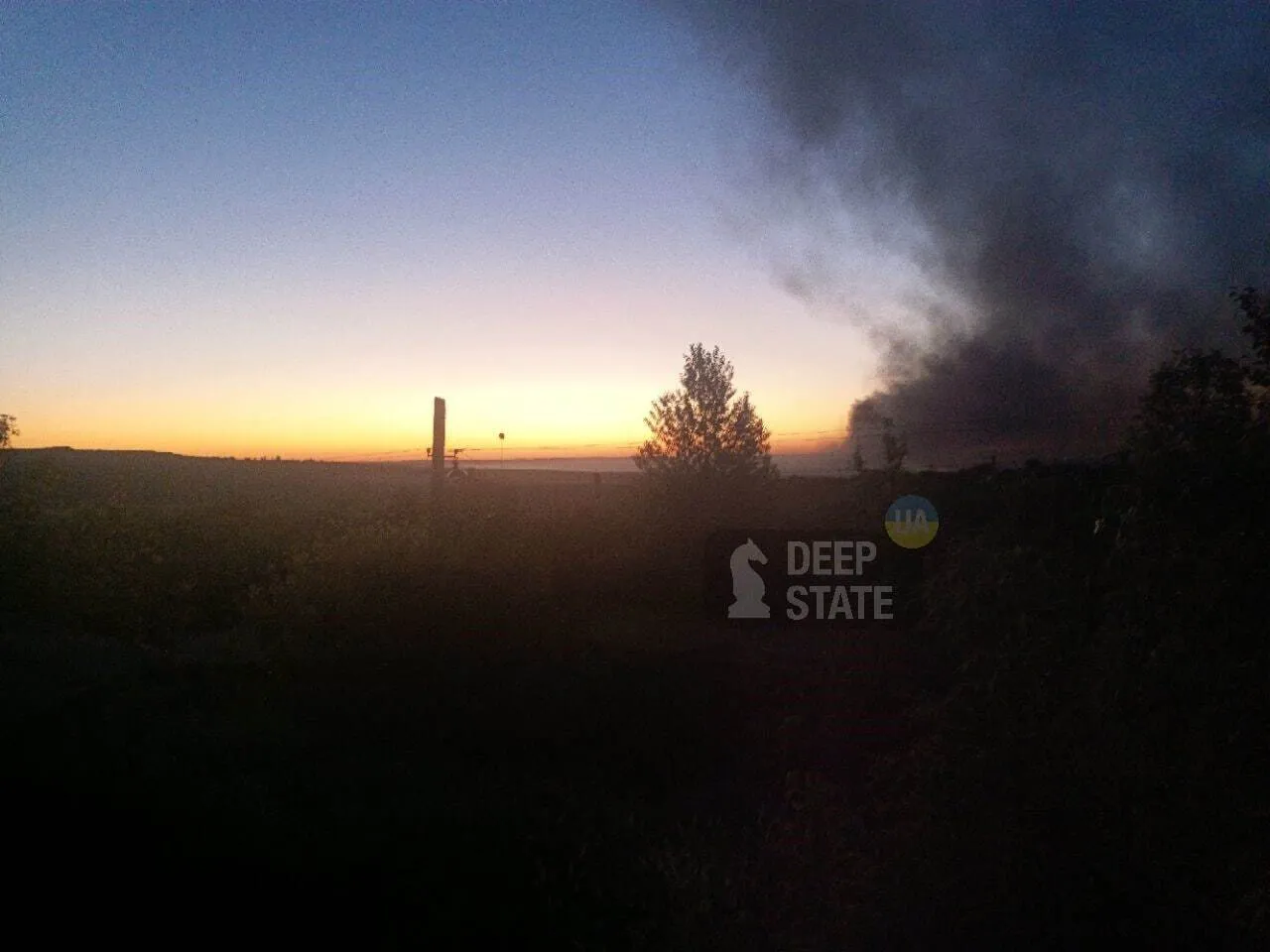 Над городом поднялся дым