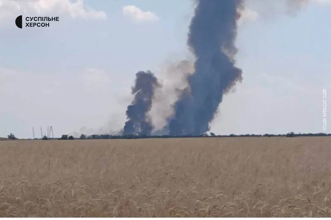 Поле с урожаем загорелось