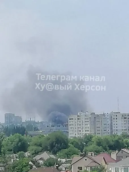 В оккупированном россиянами Херсоне разгорелся сильный пожар dqxikeidqxiqqeant