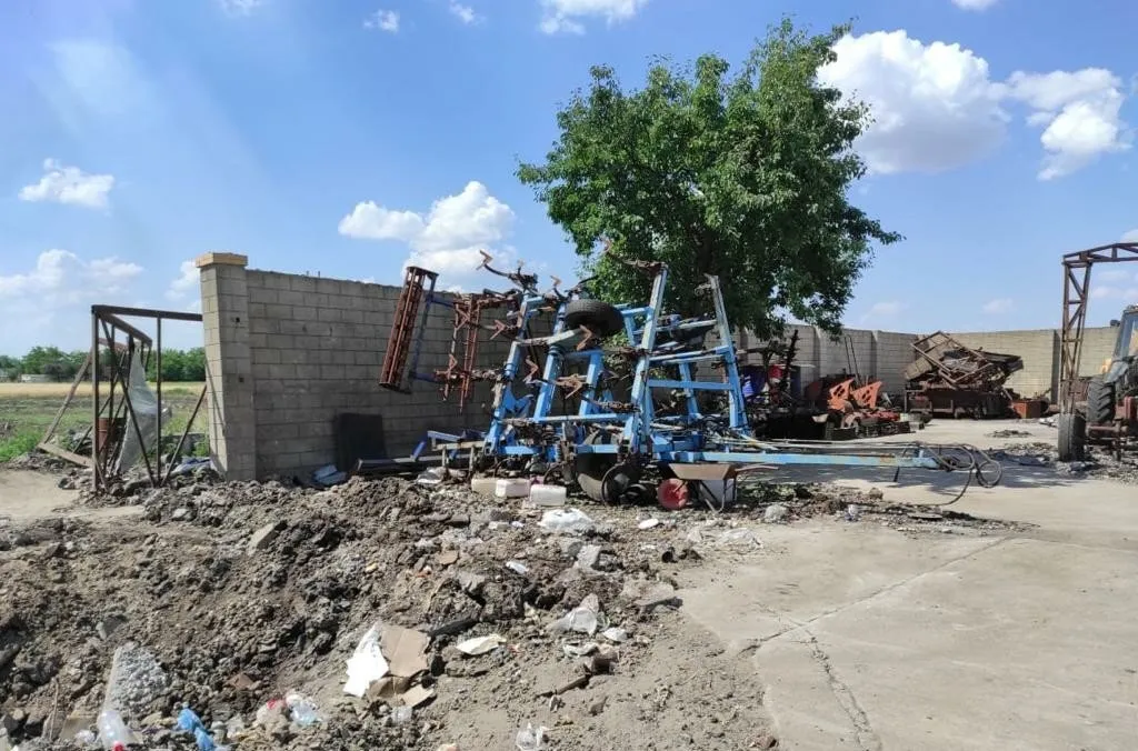 Была повреждена техника.