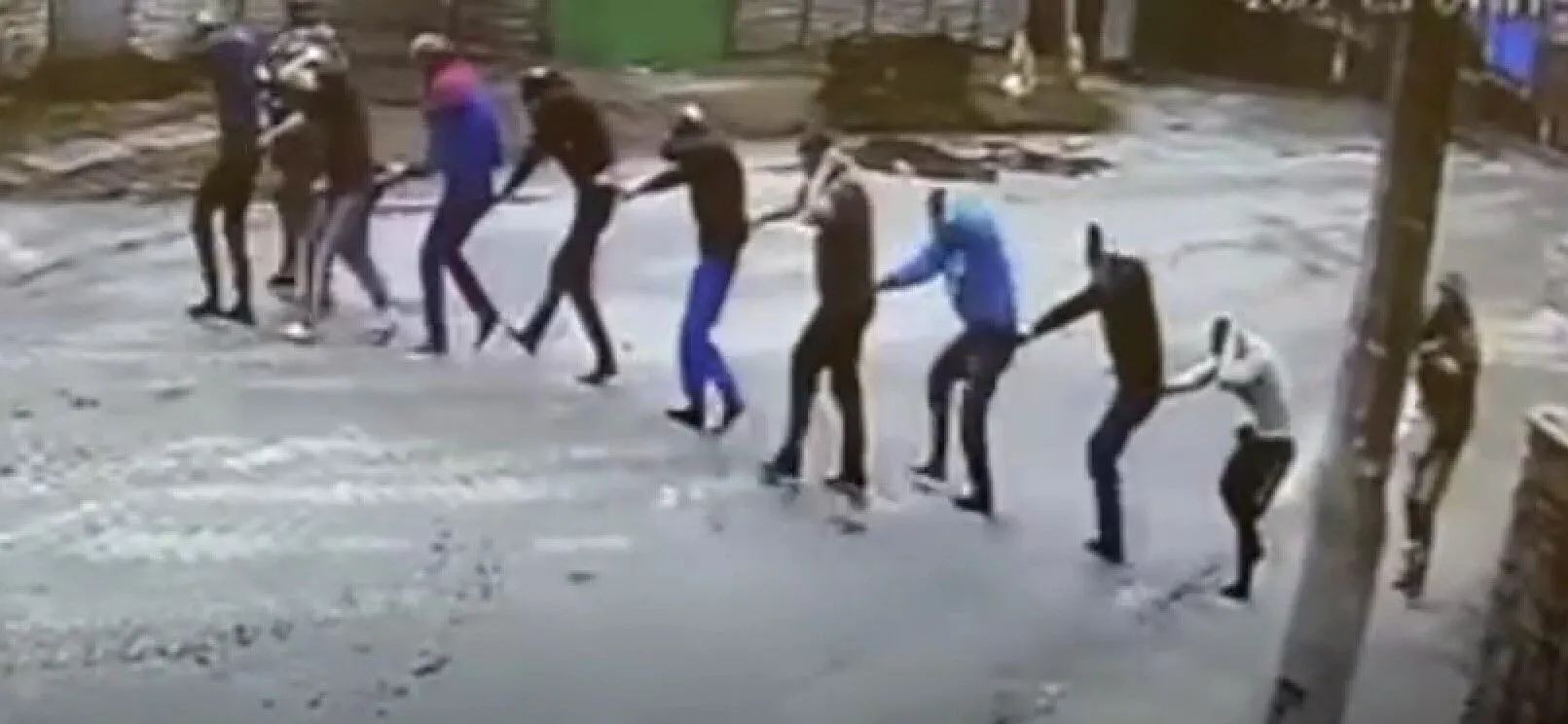 Оккупанты захватили в плен граждан Украины dqxikeidqxiqqeant