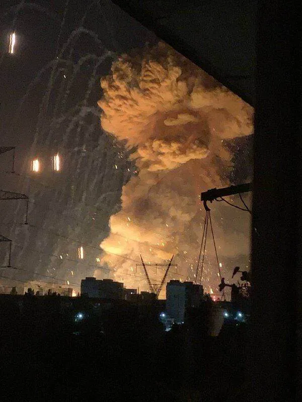 В Новой Каховке взорвались российские склады с боеприпасами