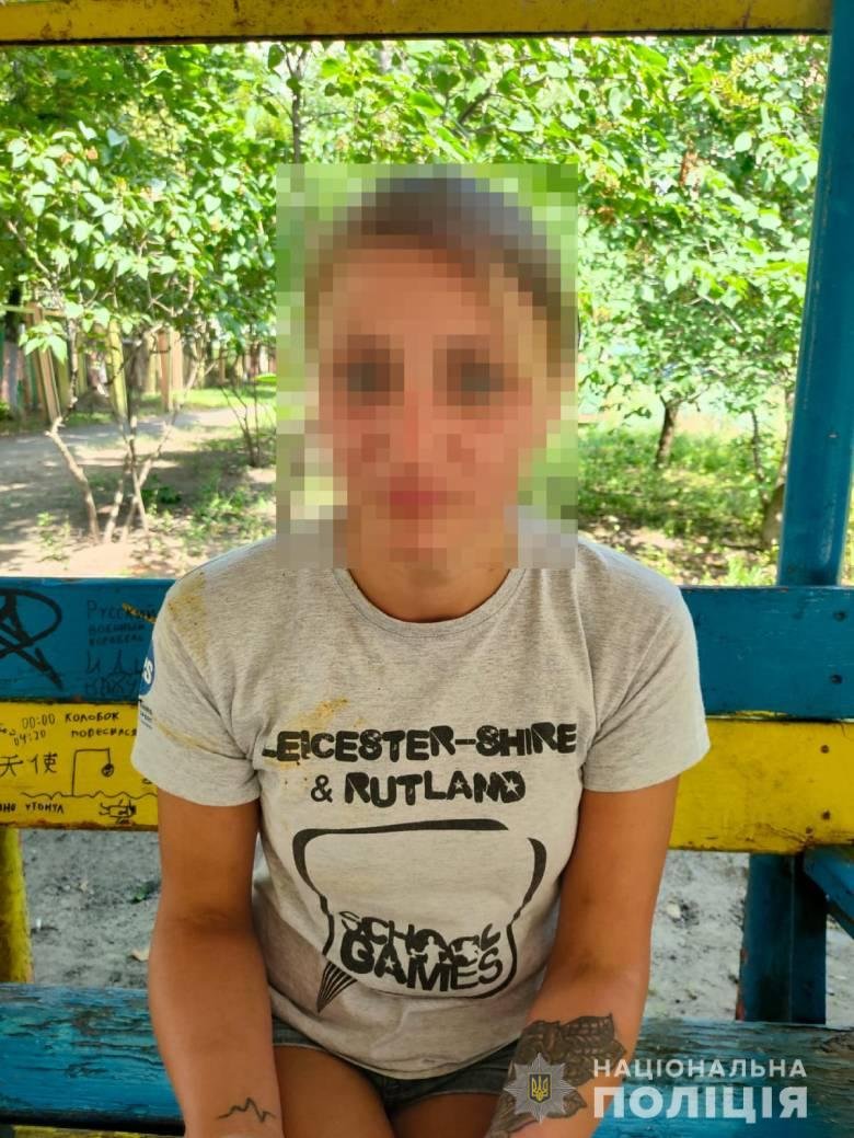 Возможно, это изображение 1 человек, дерево и на открытом воздухе dqxikeidqxiqqeant