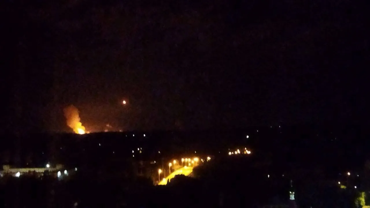 Взрывы в Луганске dqxikeidqxiqqeant