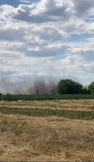 Украинские фермеры вынуждены собирать урожай под российскими обстрелами dqxikeidqxiqqeant