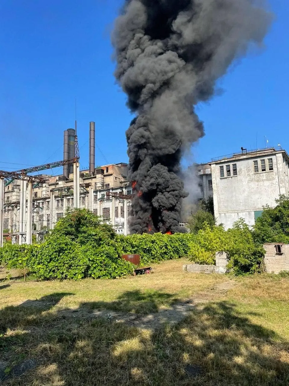В Харькове произошли пожары из-за ракетного удара РФ dqxikeidqxiqqeant