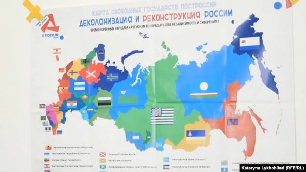 «Ми зібралися на форумі, щоб вести мову про демонтаж цієї держави» – Ахмед Закаєв, голова уряду невизнаної Чеченської Республіки Ічкерія dqxikeidqxitkant