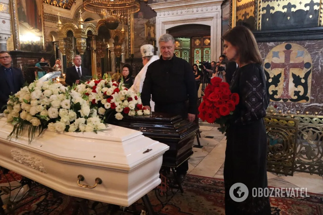 Прощание с супругами Вадатурских