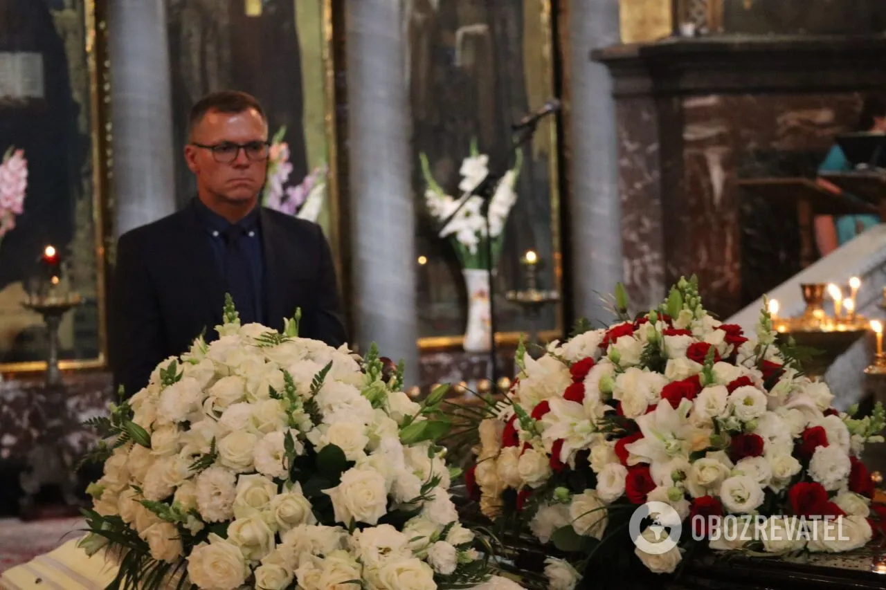 Владимирский собор, прощание с супругами Вадатурским