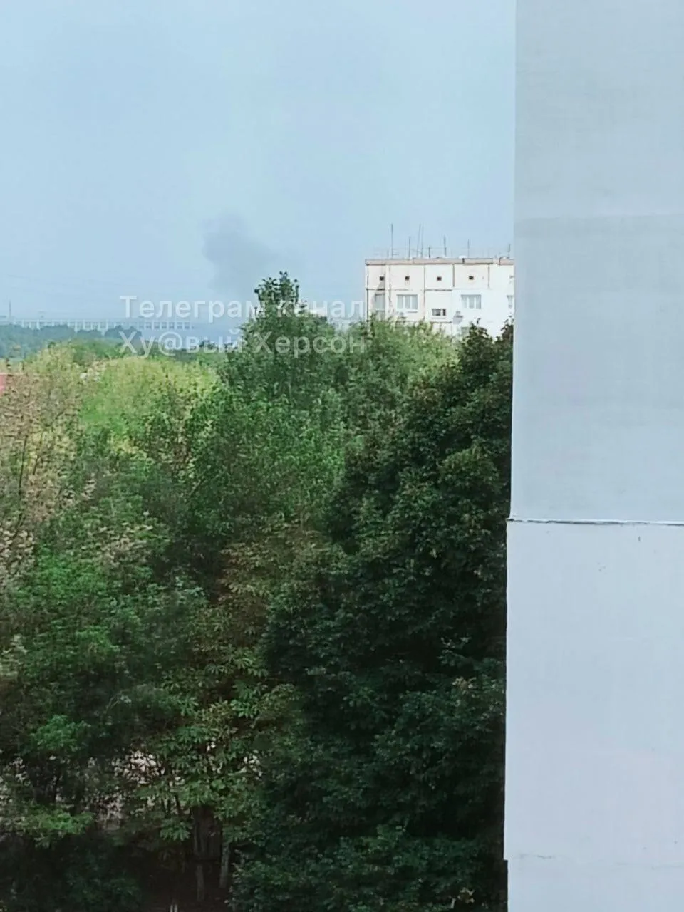 Дым в небе после взрыва dqxikeidqxiqqeant