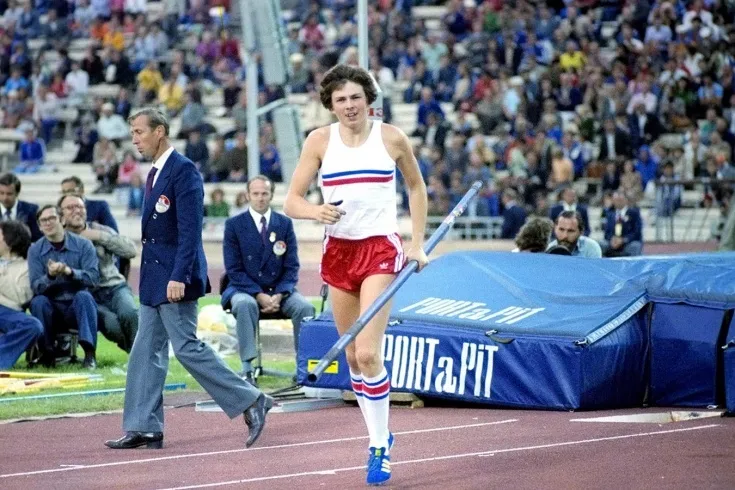 ’’Нас не вернут, забудьте!’’ Российский призер ОИ устроил истерику из-за ’’коллективной ответственности’’ dqxikeidqxiqqeant