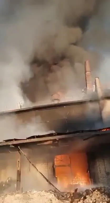 В здании обрушилась кровля