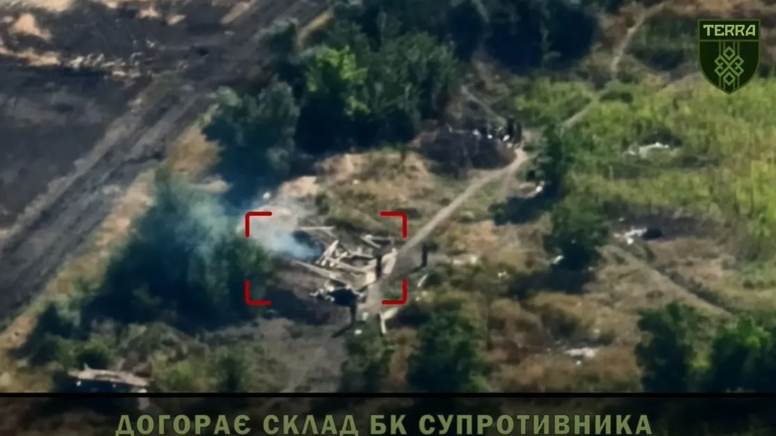 Уничтоженный склад с БК оккупантов