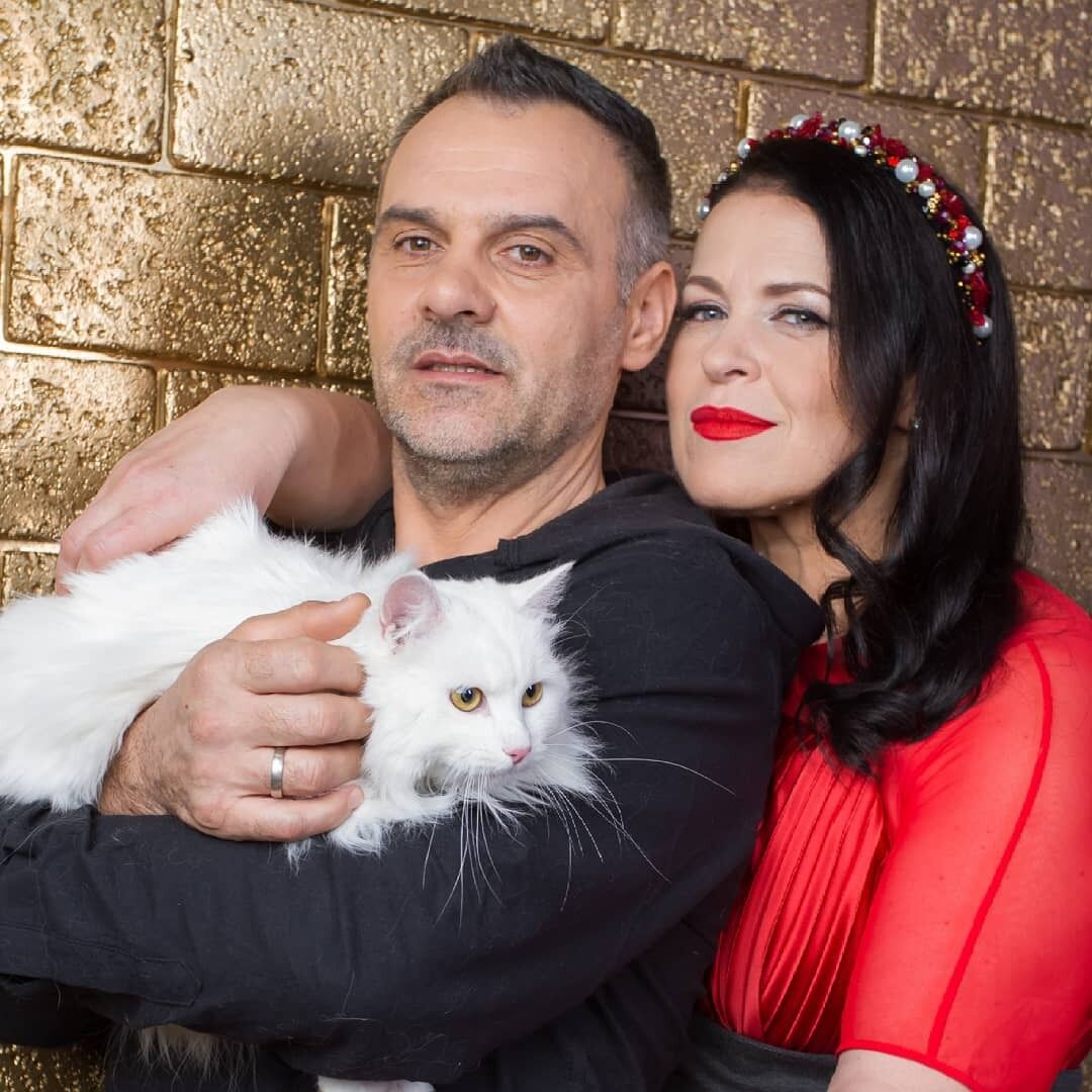 Игорь Исаков вывез женщин на Западную Украину dqxikeidqxitkant