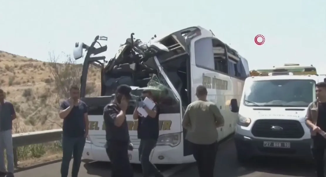 В результате ДТП погибли 15 человек