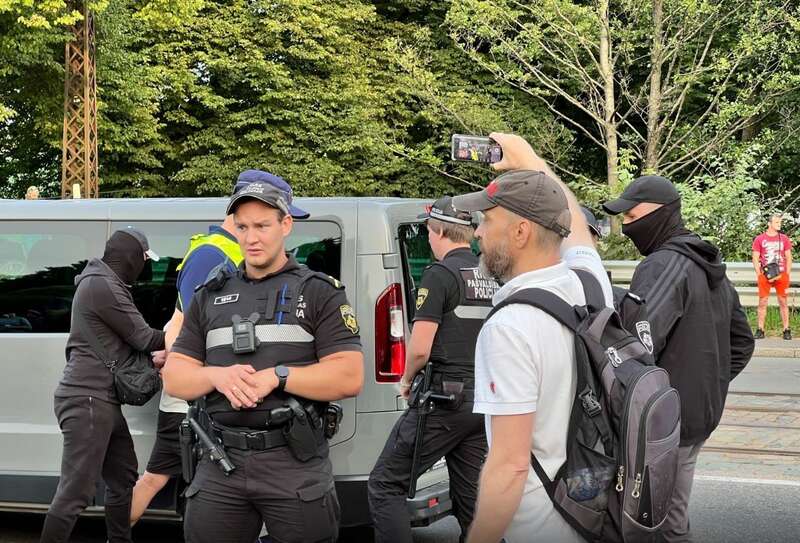 У Ризі росіяни намагалися перешкодити демонтажу радянського пам’ятника dqxikeidqxitkant