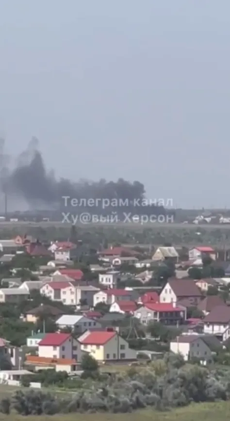 На Антоновском мосту после взрыва вспыхнул пожар. dqxikeidqxiqqeant