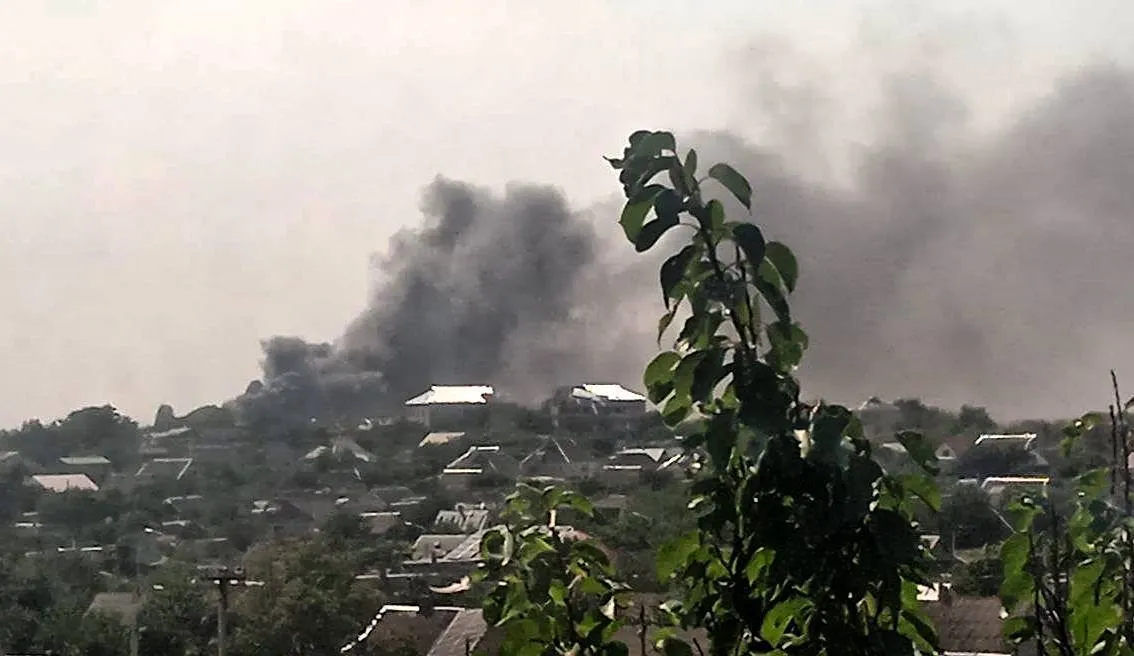 Дим над Чорнобаївкою.