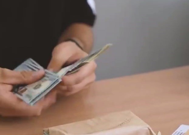 85-річний сумчанин продав квартиру з дачею, а гроші віддав на потреби ЗСУ