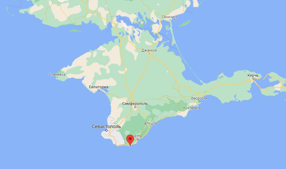 В Крыму снова сообщают о взрывах. Вблизи Ялты горит лес dqxikeidqxiqqeant