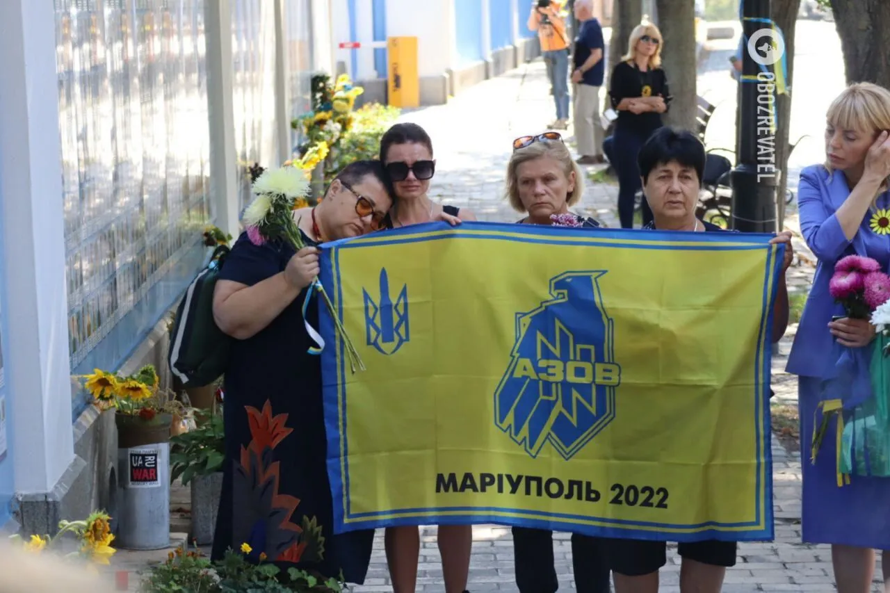 У центрі Києва вшанували пам’ять захисників України. Фото і відео