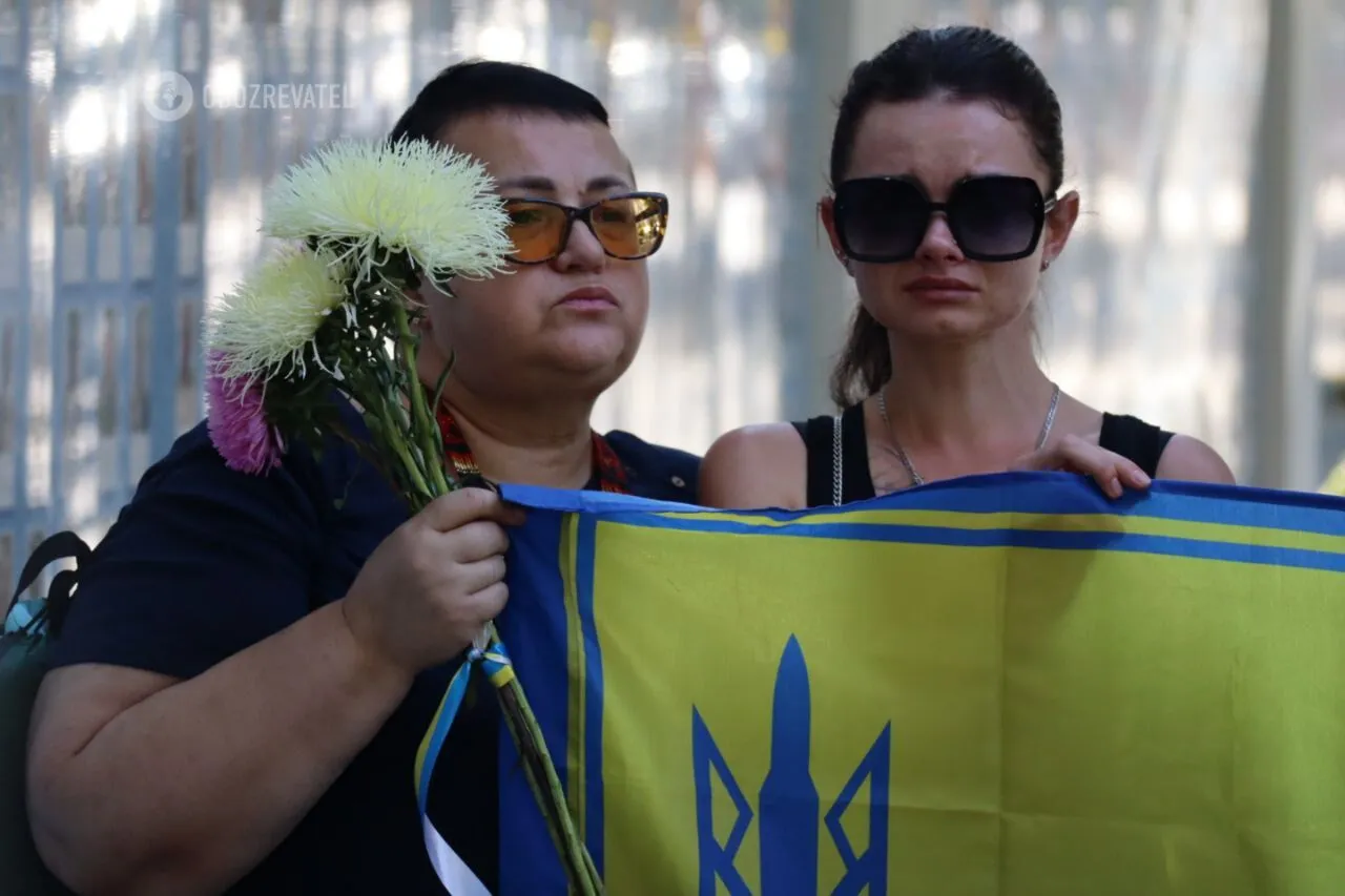 В центре Киева почтили память защитников Украины. Фото и видео