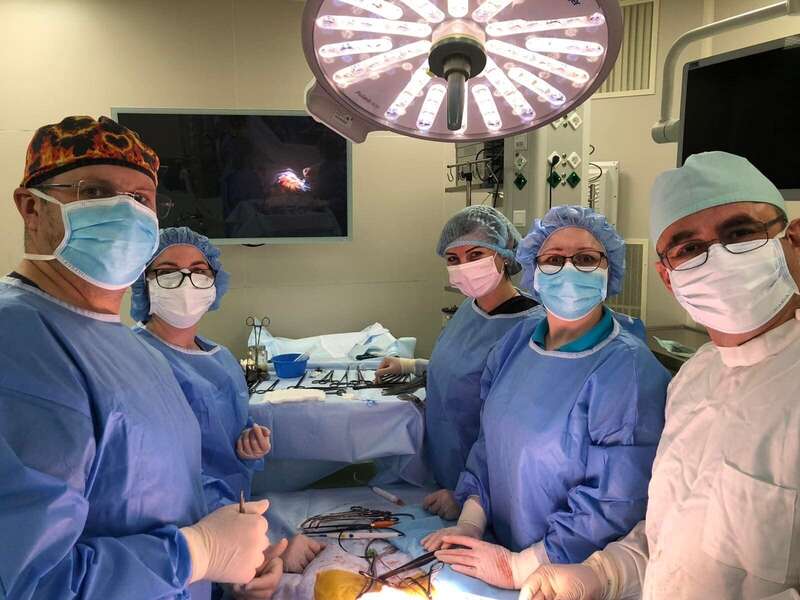 В Киеве врачи ’’Охматдет’’ провели уникальную операцию 2-летней девочке. Фото