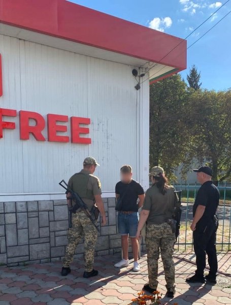 прикордонники, ухилянти, україна, кордон із польщею, шегині, пункт пропуску, виїзд чоловіків за кордон dqxikeidqxitkant