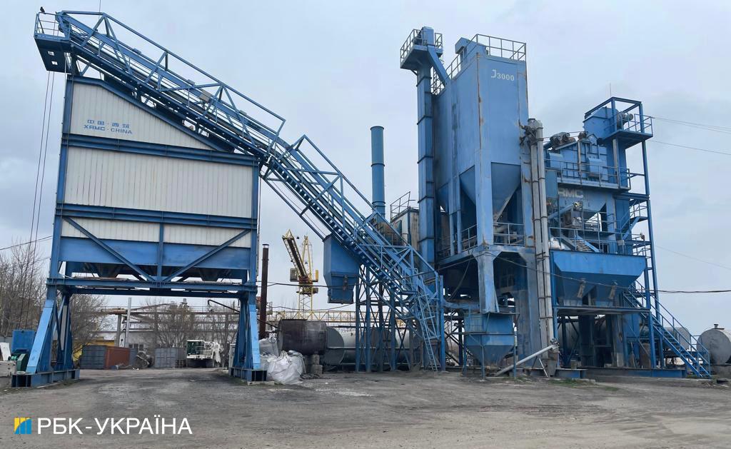 В Україні заарештували три білоруські асфальтобетонні заводи dqxikeidqxiqxxant