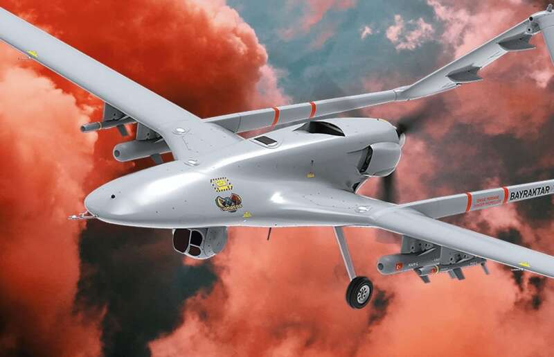 ударний бпла в небі, байрактар, бпла байрактар, ударний безпілотник Bayraktar TB2, ударний безпілотник, Bayraktar TB2, компанія Baykar Tech dqxikeidqxiqqeant