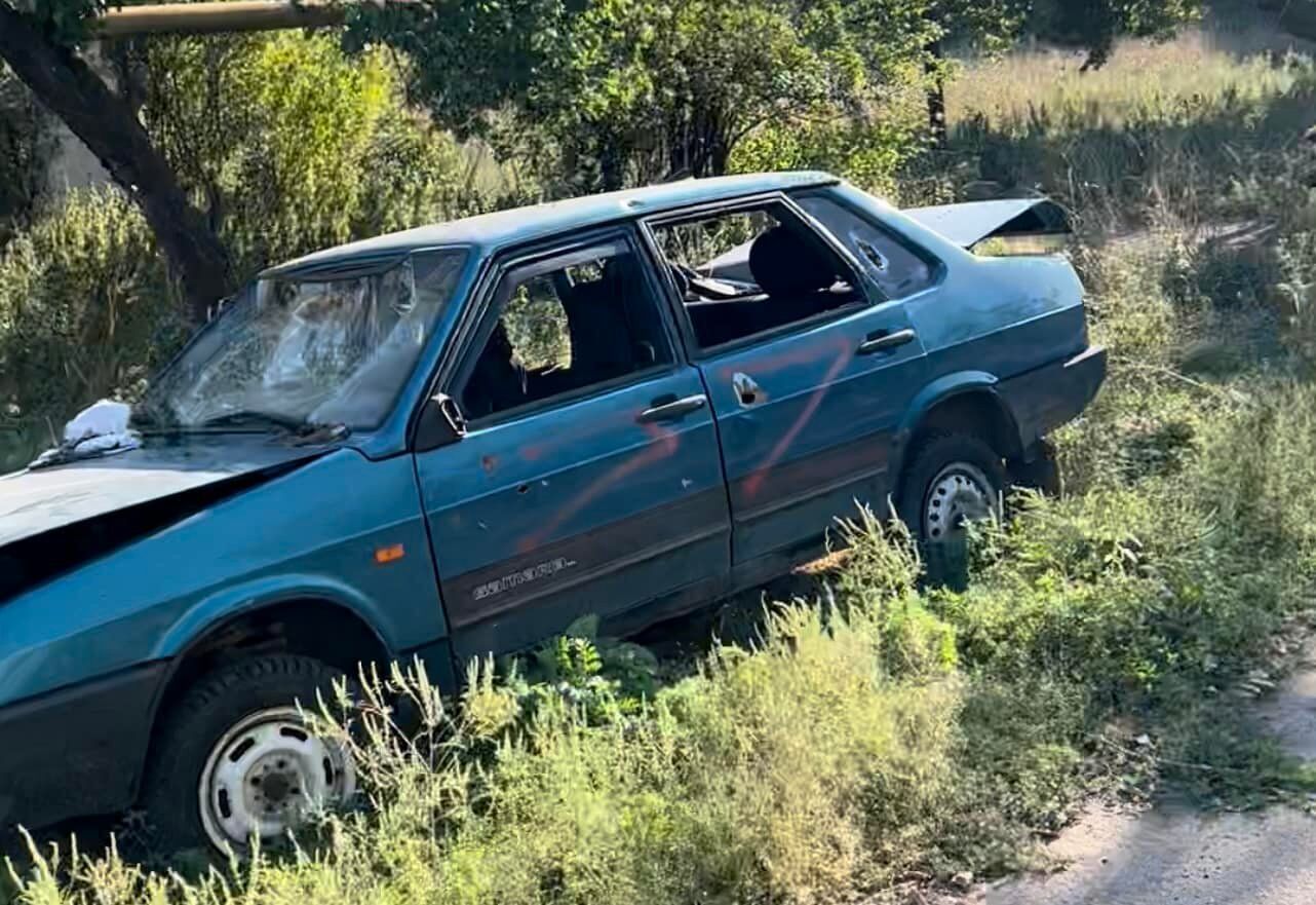 Зруйновані будинки і понівечені авто: який вигляд має Високопілля на Херсонщині після російської окупації. Фото