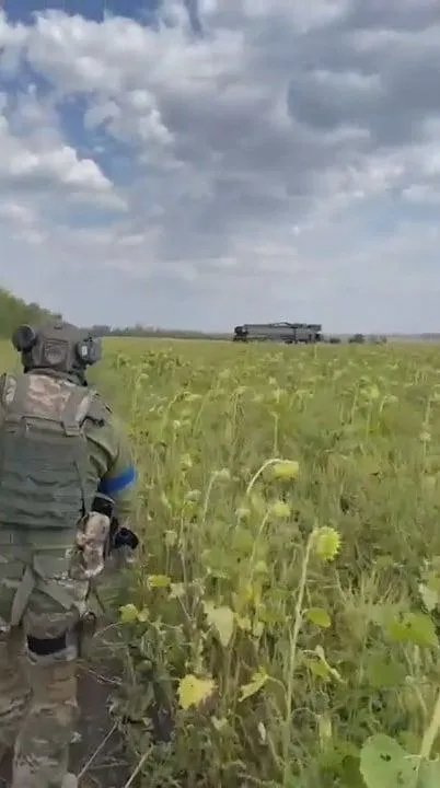 В Харьковской области ВСУ захватили российский РЛК ’’Зоопарк-1М’’ dqxikeidqxiqqeant