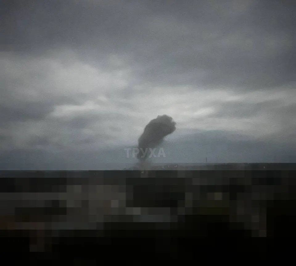 Дым после взрыва в Николаеве