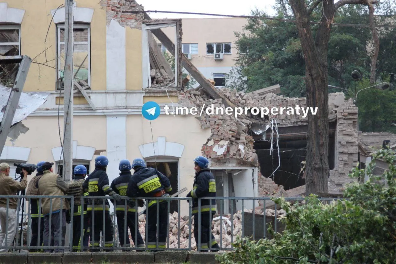 З’явилися фото наслідків нічних ’’прильотів’’ по Дніпру з висоти пташиного польоту