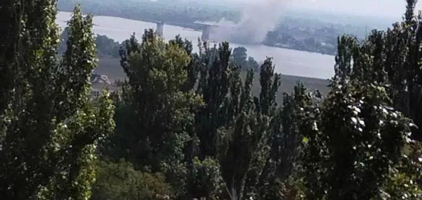 В оккупированном Херсоне снова ’’хлопок’’: есть попадание в район Антоновского моста. Фото