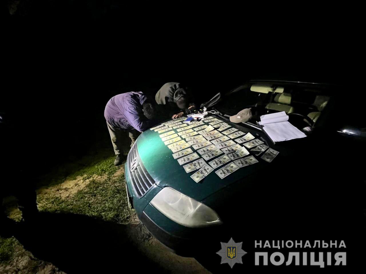 Мешканець Закарпаття за 5 тисяч доларів вивозив чоловіків за кордон. Йому загрожує в’язниця dqxikeidqxiqqeant