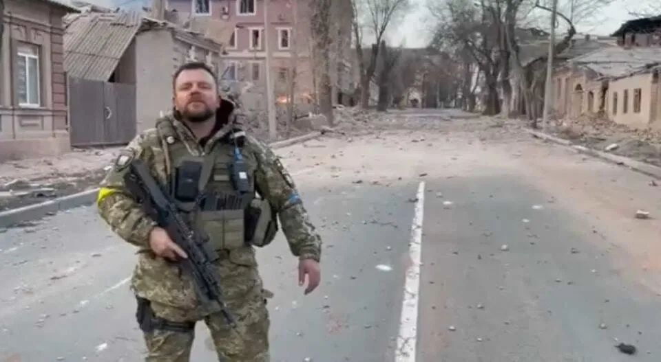 Начальника патрульной полиции Мариуполя Вершинина обменяли из российского плена. Фото dqxikeidqxiqqeant